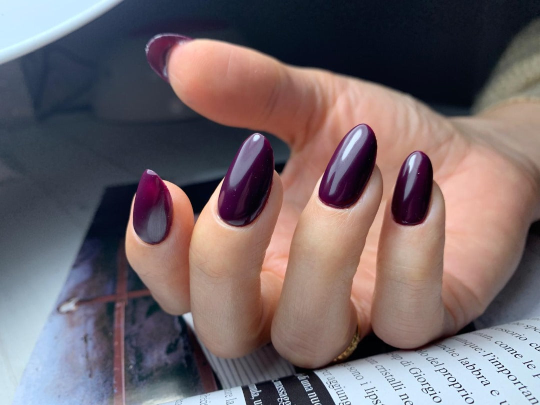 Basic semi-permanent nail course (English/Spanish)